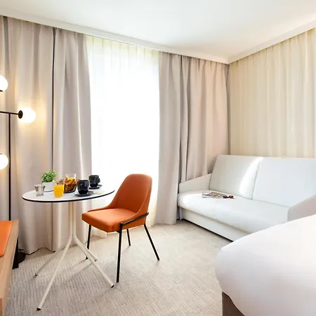 Отель Mercure Aix En Provence Beaumanoir 4*